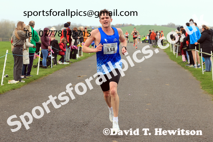 Mens and Womens 2025 Heaton Memorial 10k Road Race, Newcastle Town Moor, Sunday, November 9th. Photo: David T. Hewitson/Sports for All Pics